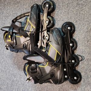 NEW Men's Rollerblades
